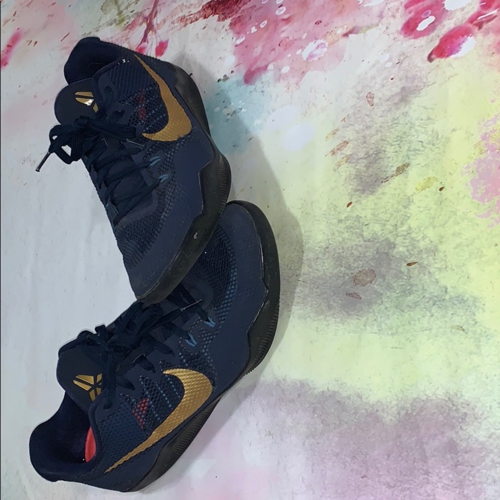 Nike Kobe 11 EM “ Philippines “